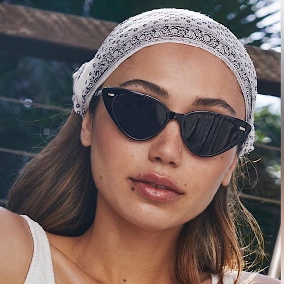 Free People Accessories - Free People Olympic Cat Eye Sunglasses Black Frames